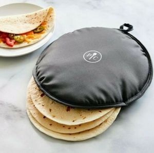 The Pampered Chef Tortilla warmer